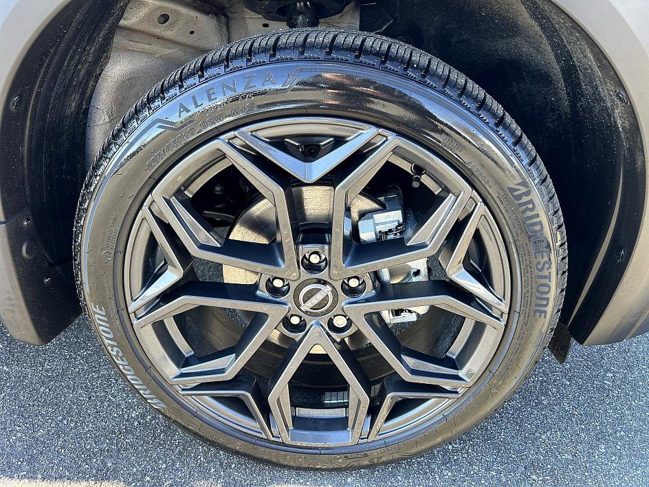 Certified 2025 Nissan Kicks SR w/ SR Premium Package image 12