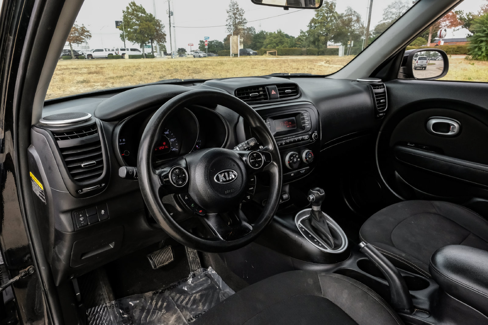 Used 2014 Kia Soul FWD image 3