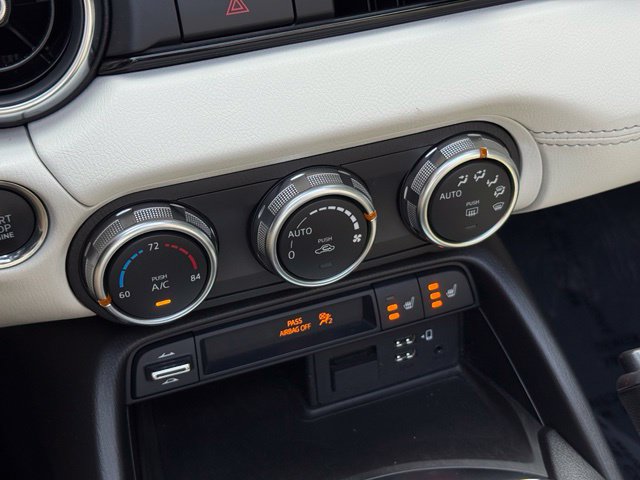 Used 2021 MAZDA MX-5 Miata RF Grand Touring RWD image 31