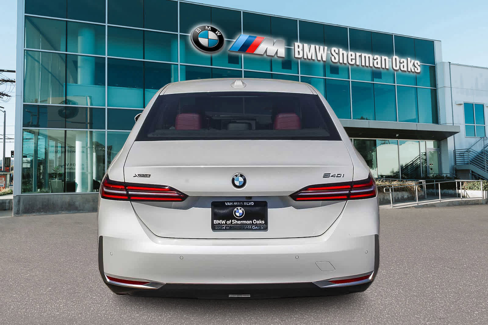 Used 2026 BMW 540i xDrive image 5