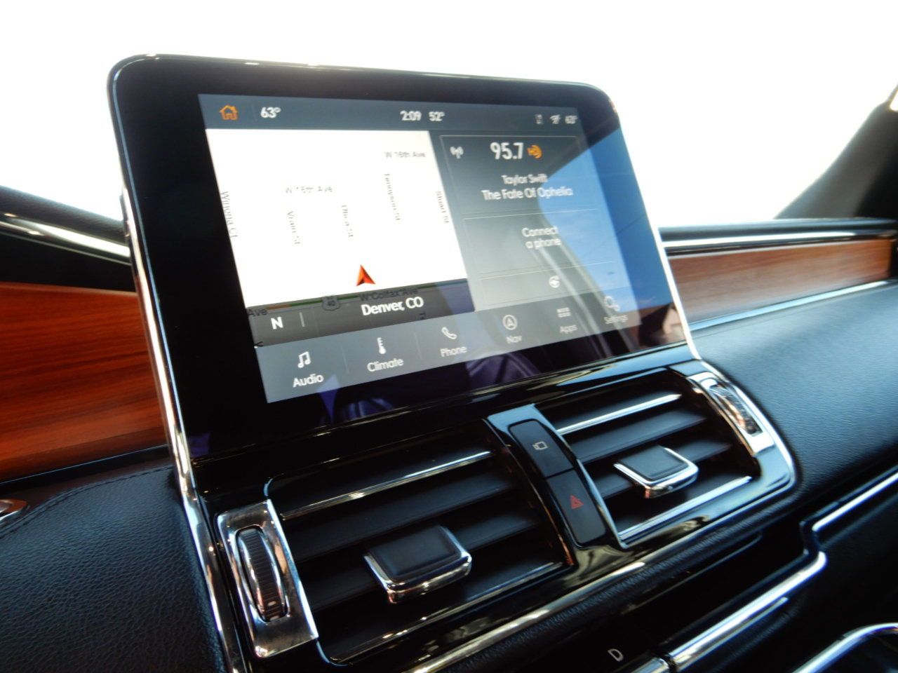 Used 2020 Lincoln Navigator Reserve image 19