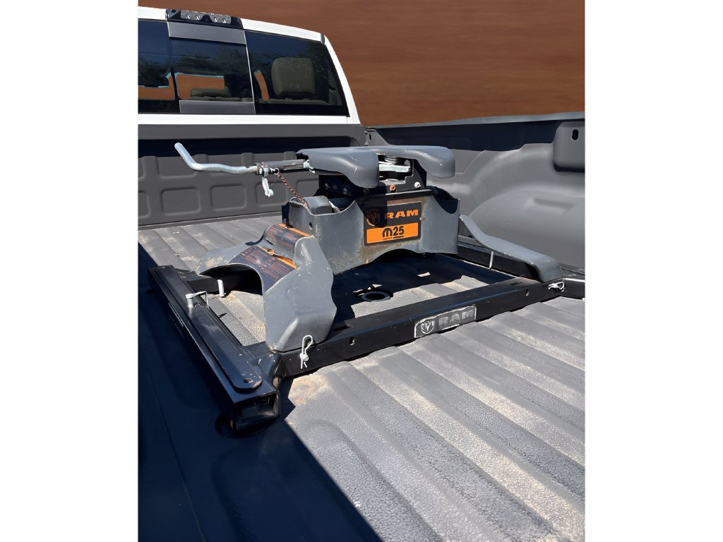 Used 2018 RAM 3500 Laramie AWD/4WD image 21