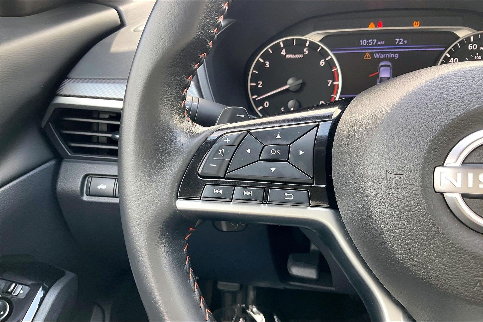 Used 2025 Nissan Altima 2.5 SR FWD image 23