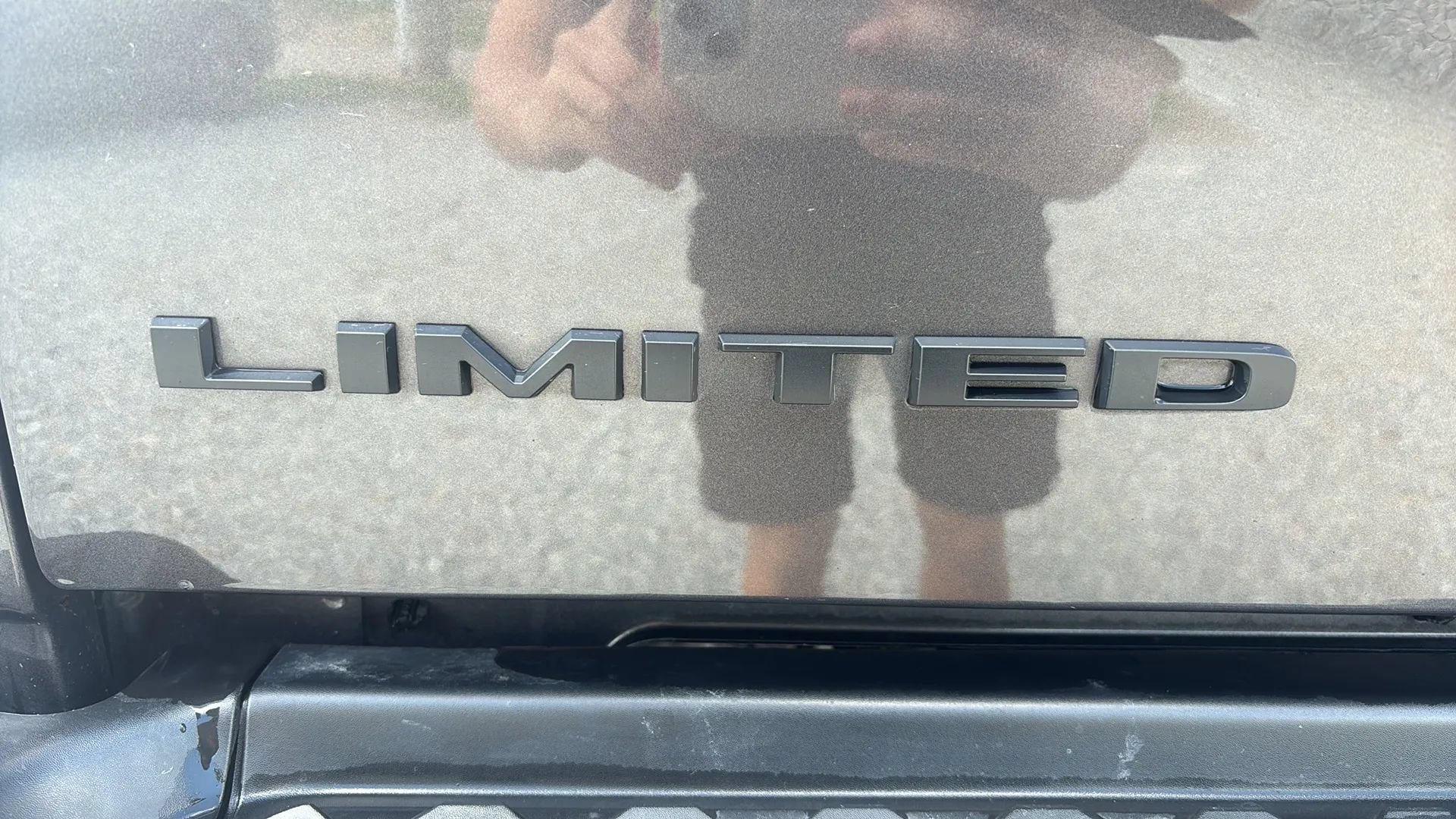 Used 2025 RAM 2500 Limited AWD/4WD image 4