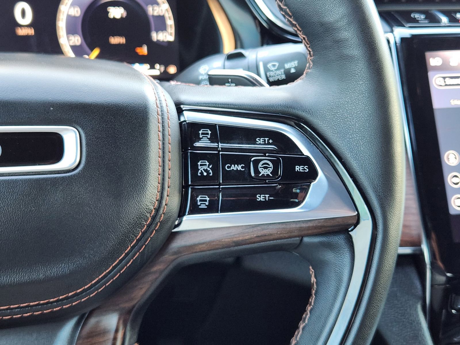 Used 2022 Jeep Grand Cherokee Summit image 31