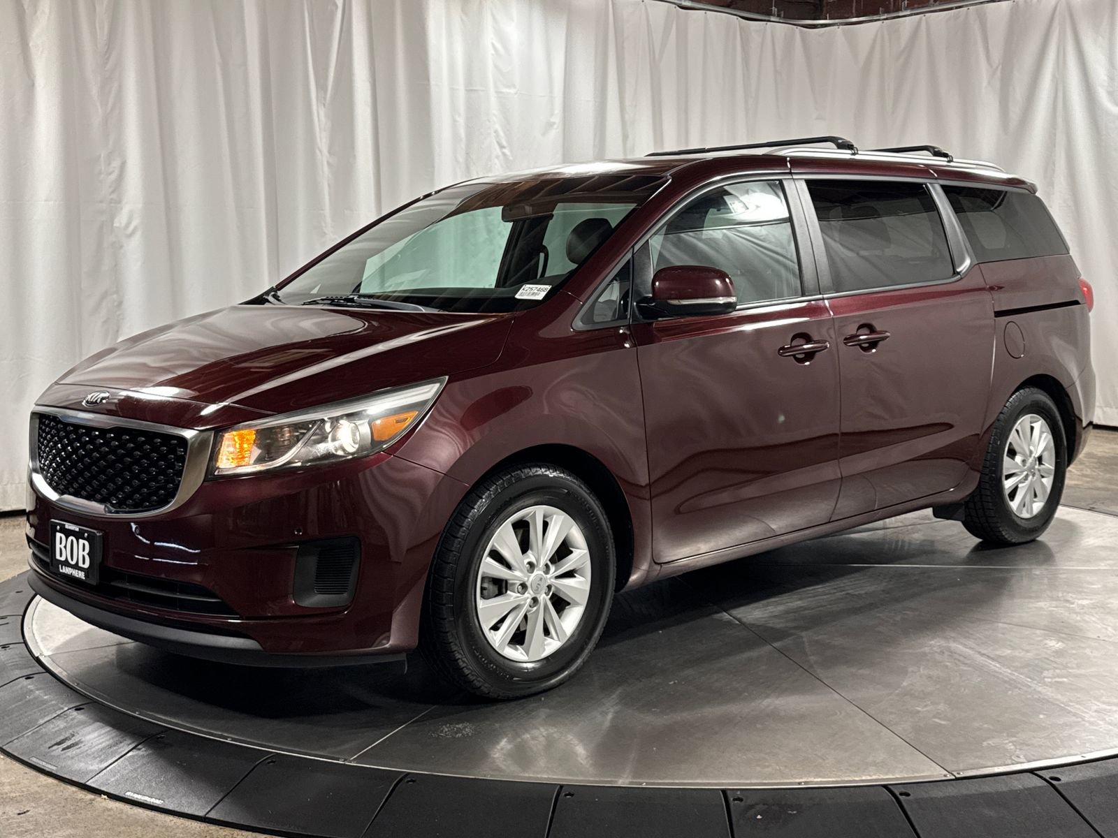 Used 2017 Kia Sedona LX w/ LX Essentials Premium Package