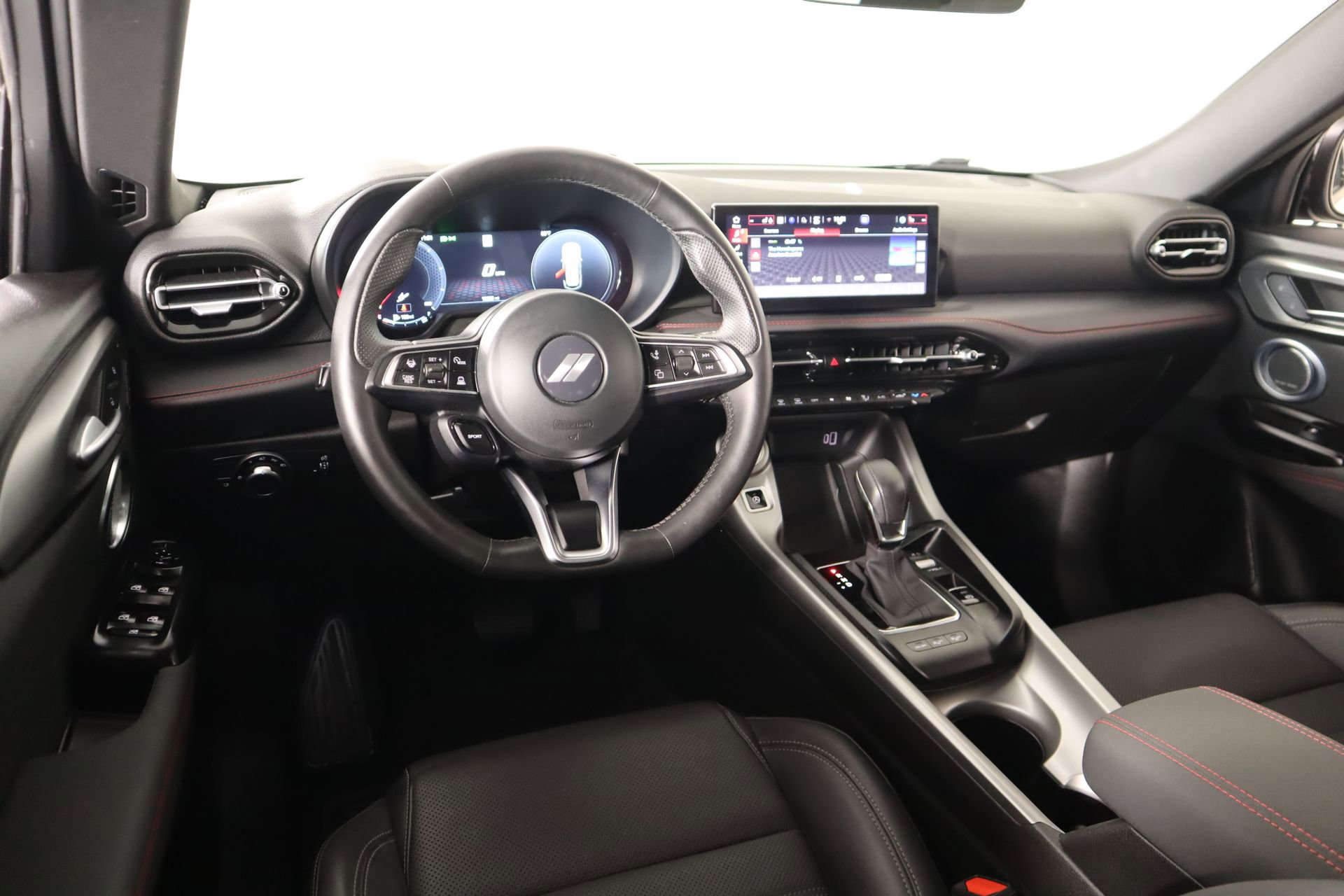 Used 2025 Dodge Hornet GT Plus w/ GT Plus Package image 2