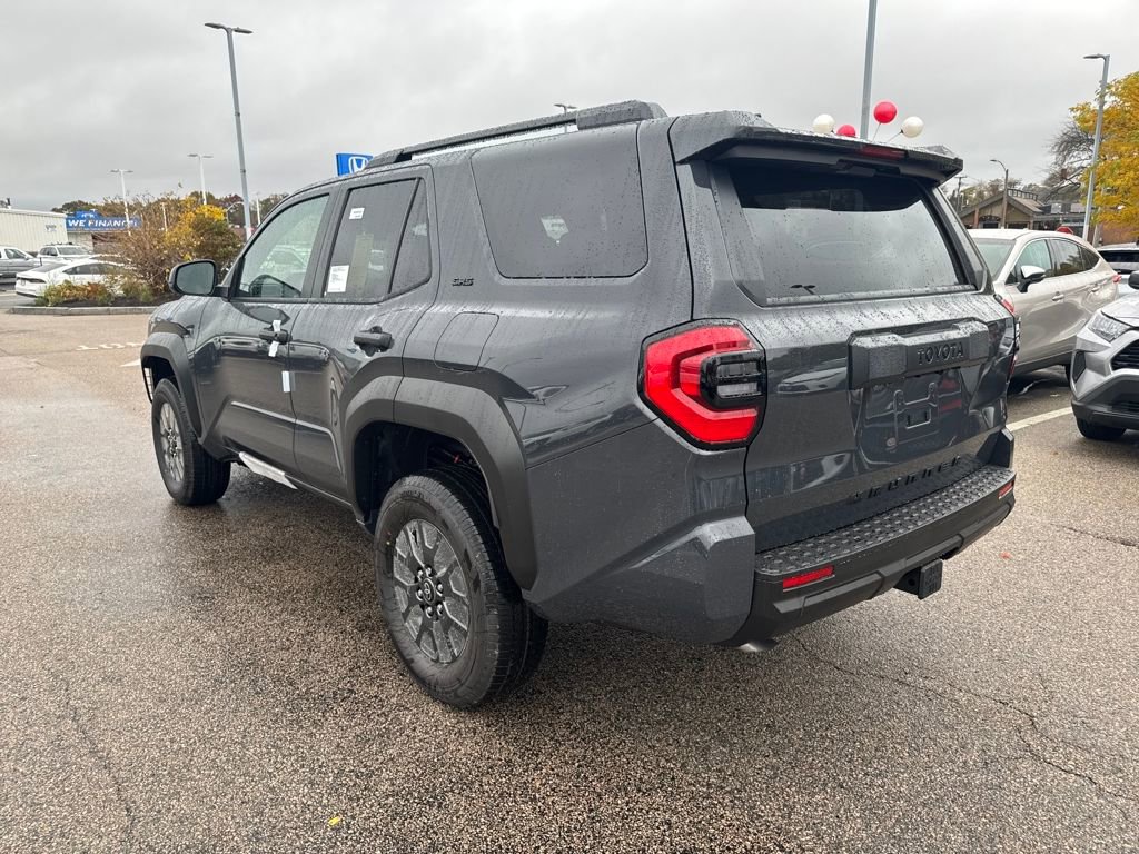 New 2025 Toyota 4Runner SR5 image 5