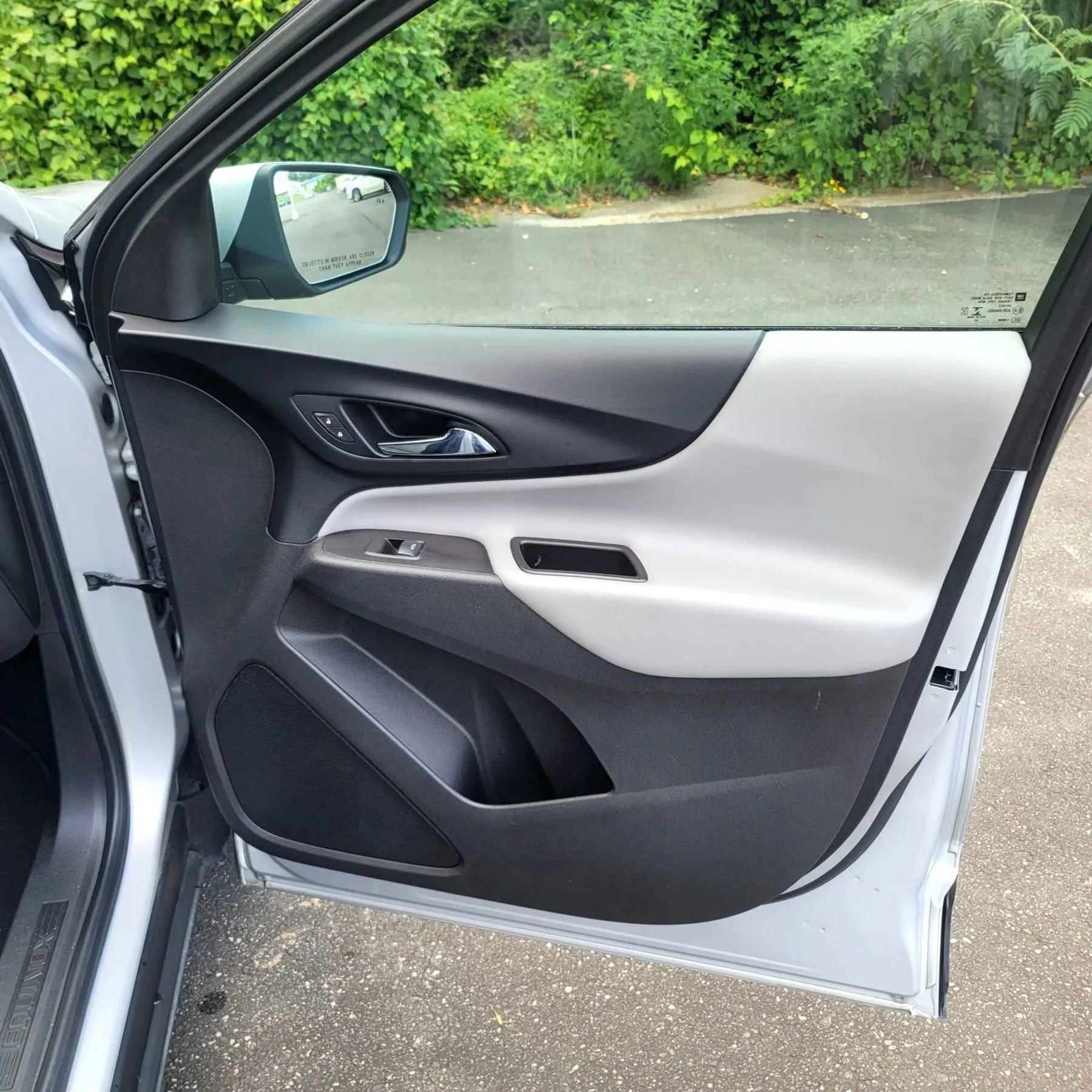 Used 2022 Chevrolet Equinox LT image 31