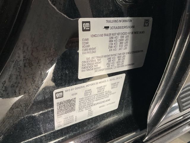 Used 2024 GMC Sierra 1500 SLT w/ SLT Premium Plus Package image 23