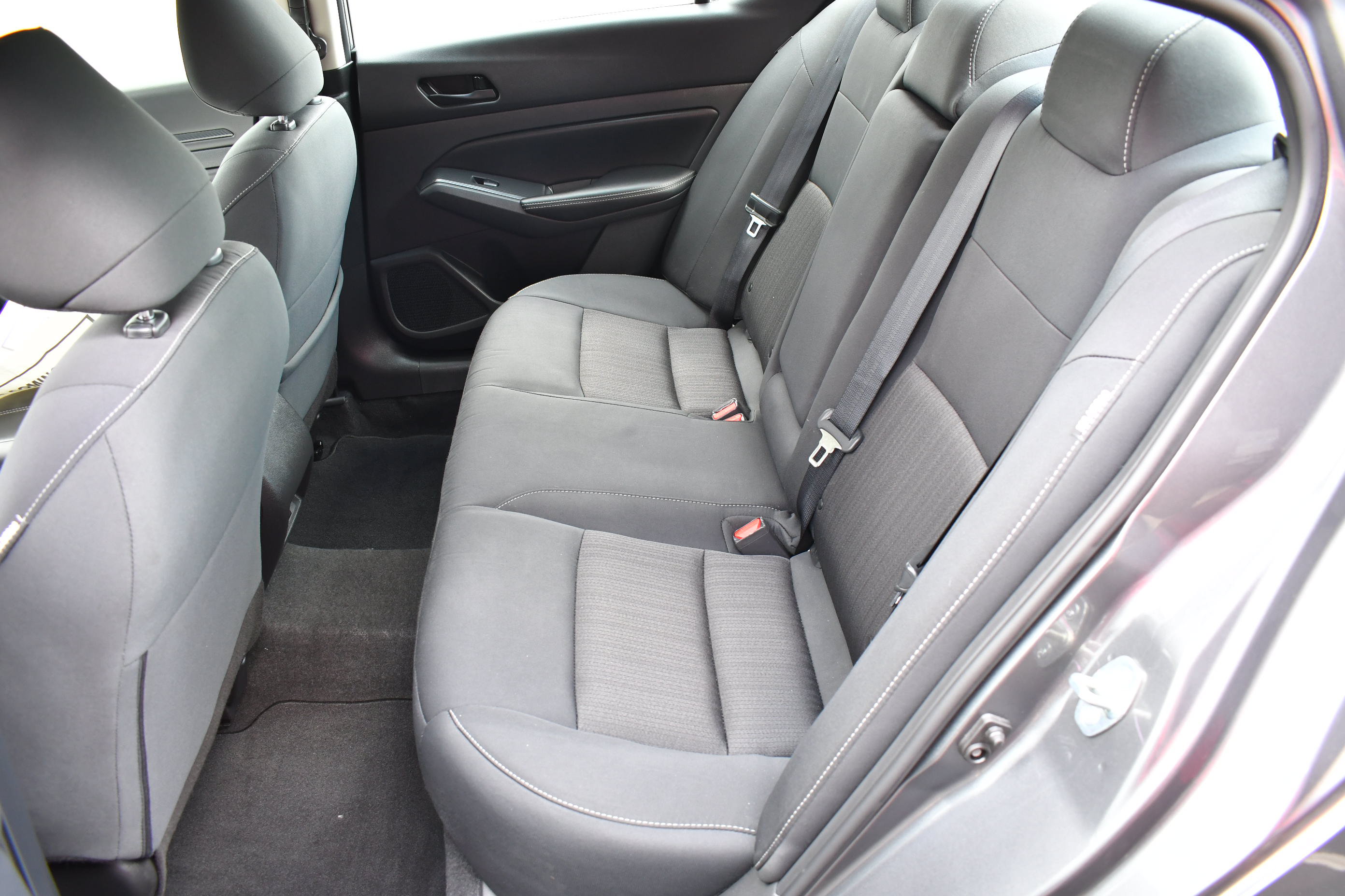 Used 2025 Nissan Altima 2.5 SV FWD image 21