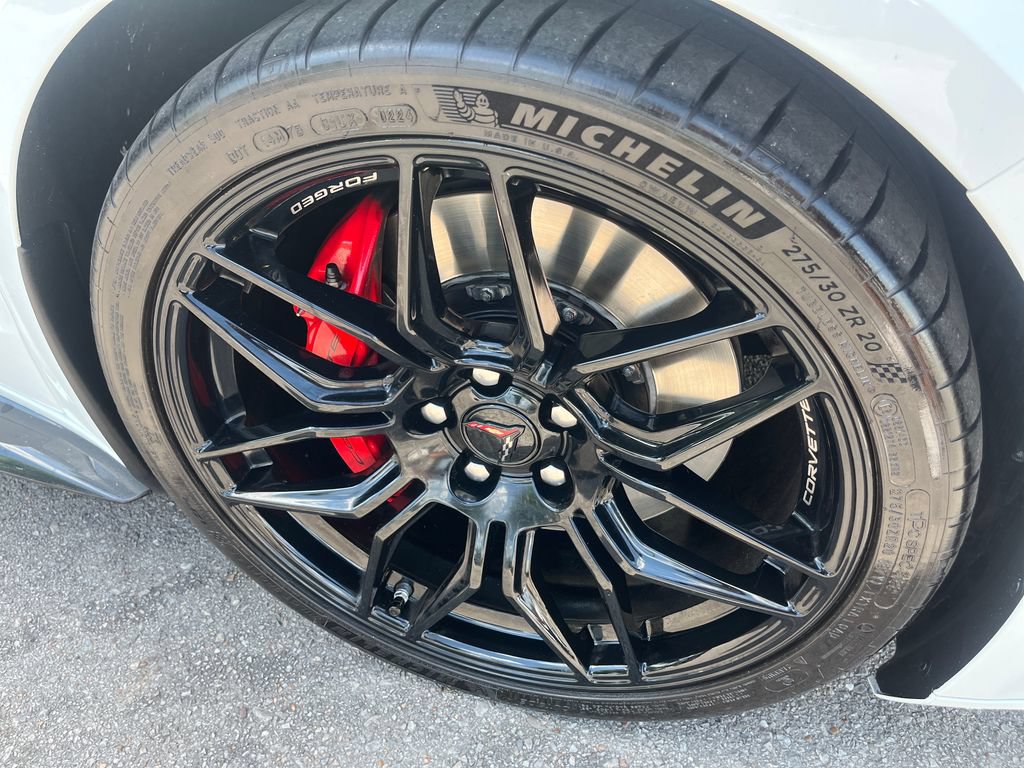 Used 2024 Chevrolet Corvette Z06 RWD image 38