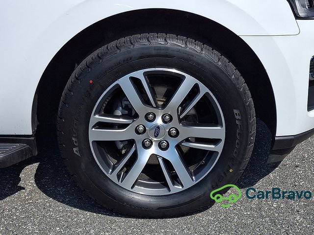 Used 2024 Ford Expedition Limited AWD/4WD image 8