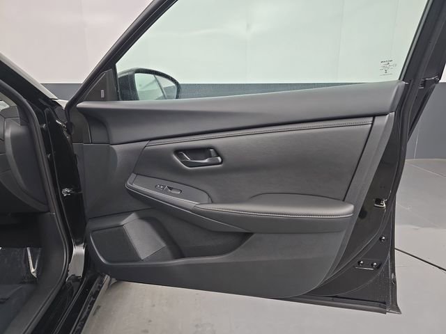 Used 2025 Nissan Sentra S image 38