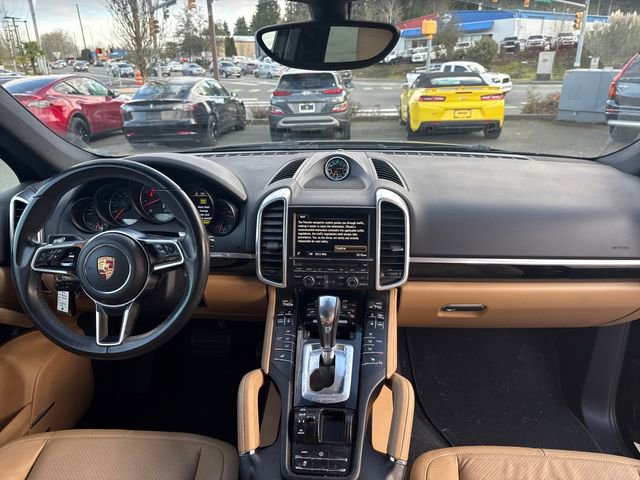 Used 2016 Porsche Cayenne image 42