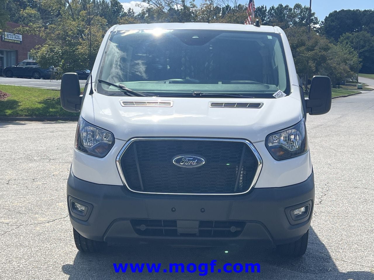 Used 2025 Ford Transit 250 Low Roof w/ Exterior Upgrade Package RWD image 24
