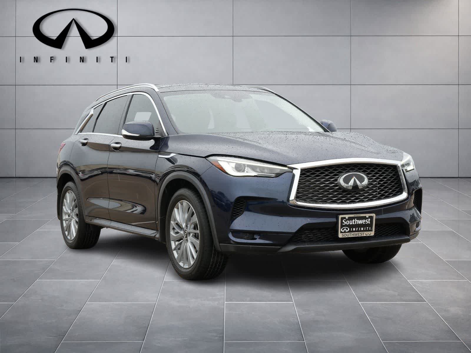 Certified 2023 INFINITI QX50 Luxe w/ Cargo Package FWD image 3