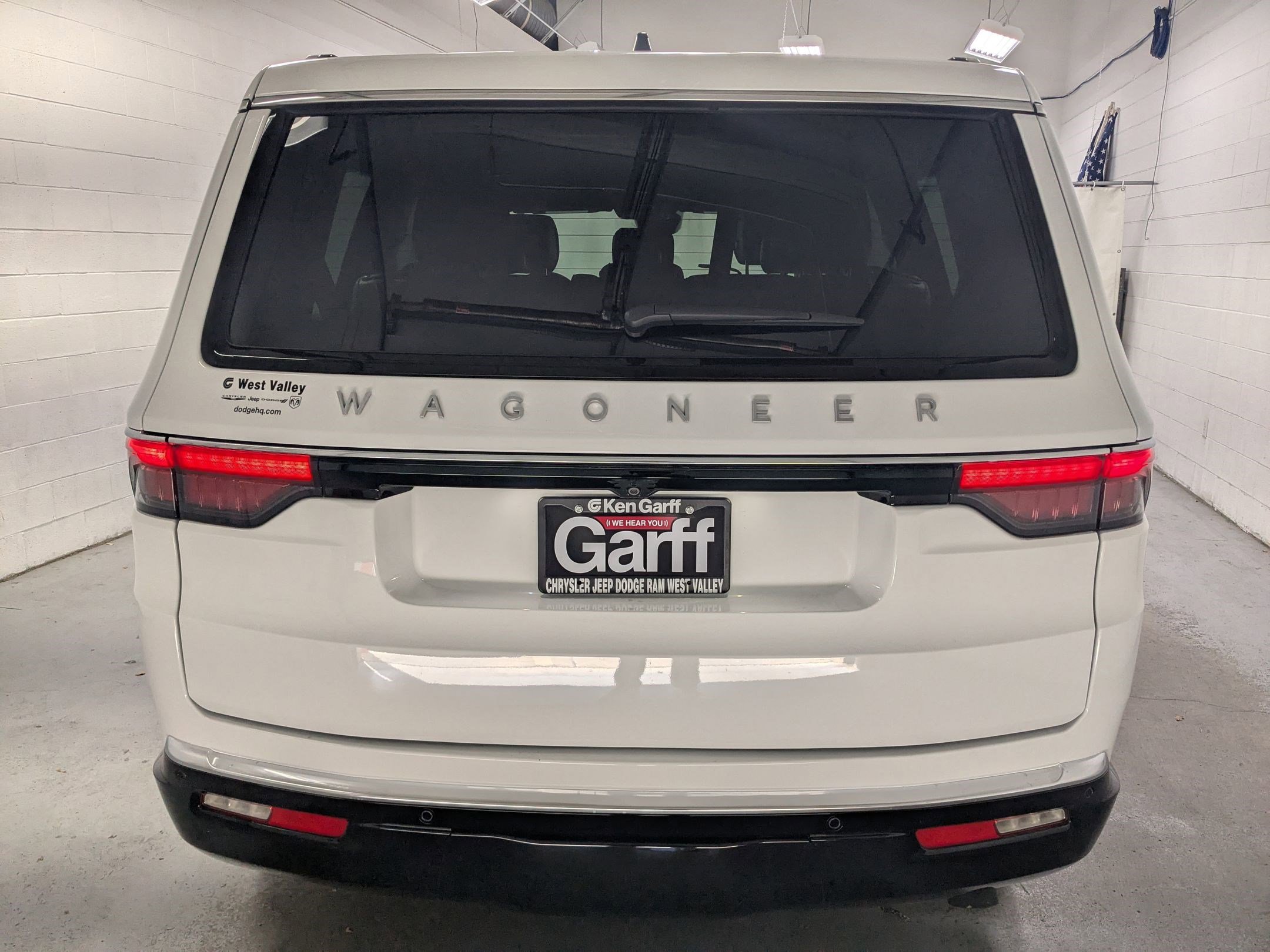 New 2025 Jeep Wagoneer Series II w/ Convenience Group I image 5