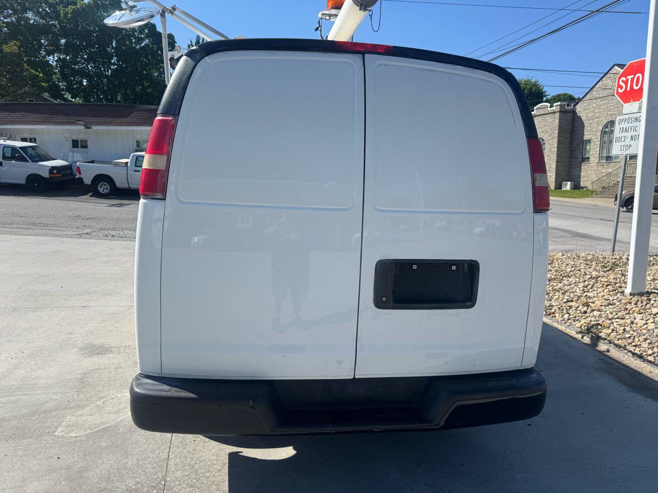Used 2010 Chevrolet Express 1500 RWD image 4