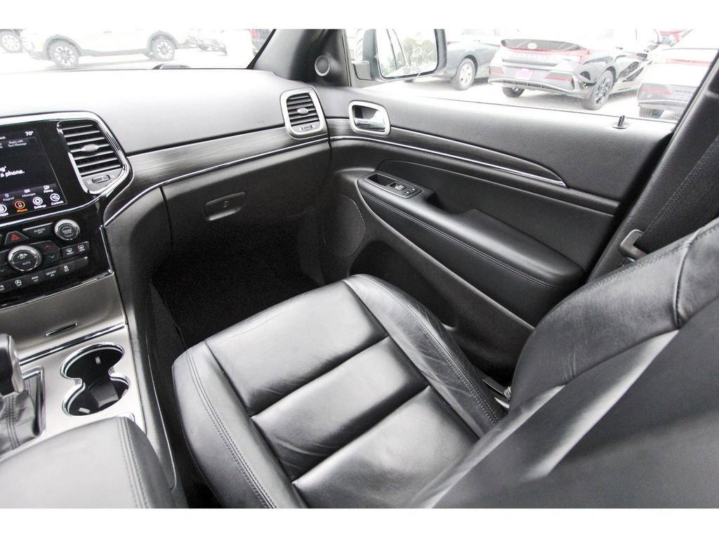 Used 2021 Jeep Grand Cherokee Limited AWD/4WD image 13