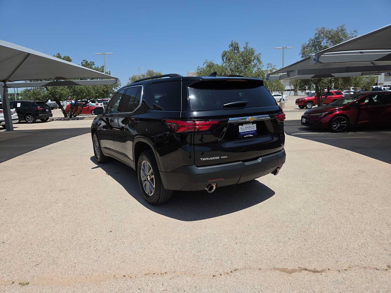 Used 2023 Chevrolet Traverse LT AWD/4WD image 6