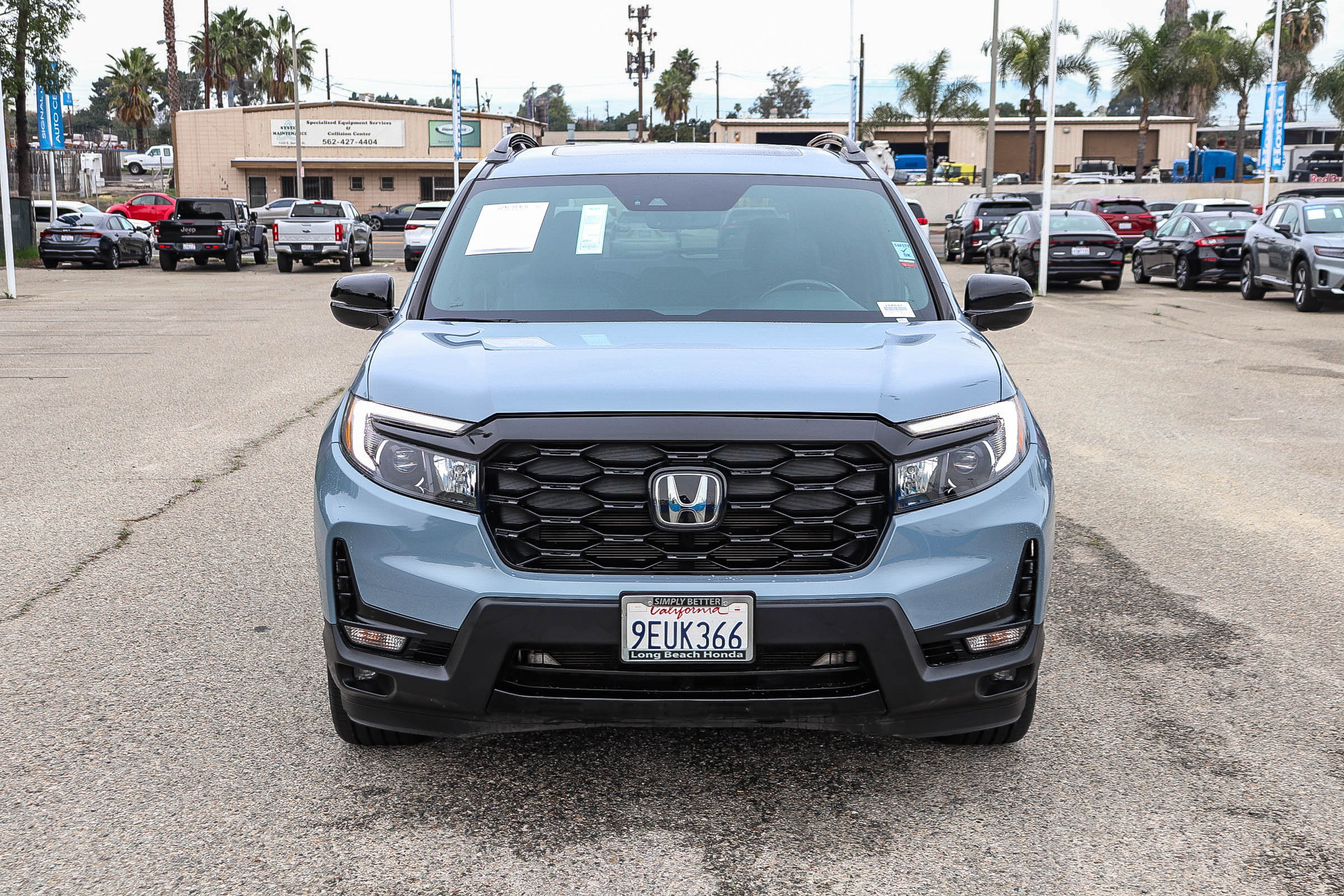 Used 2023 Honda Passport Elite image 2