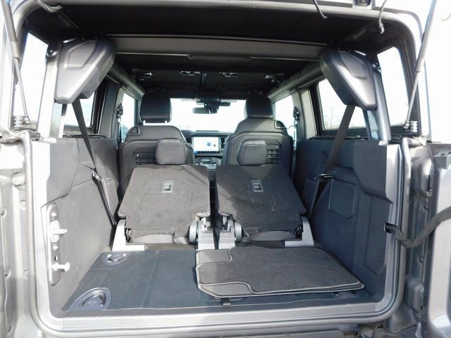 Used 2025 Ford Bronco Badlands image 21