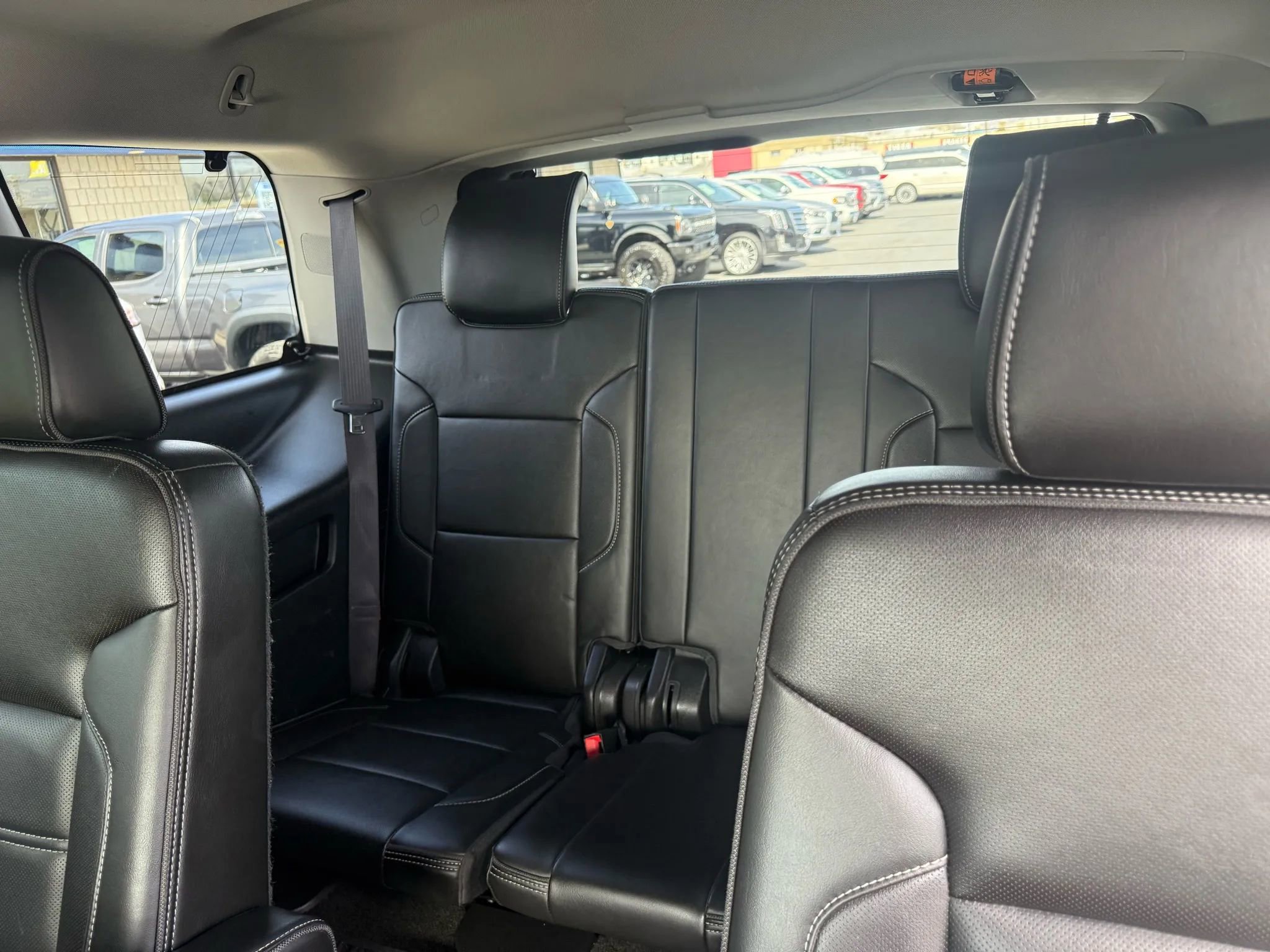 Used 2017 GMC Yukon Denali w/ Enhanced Security Package image 23