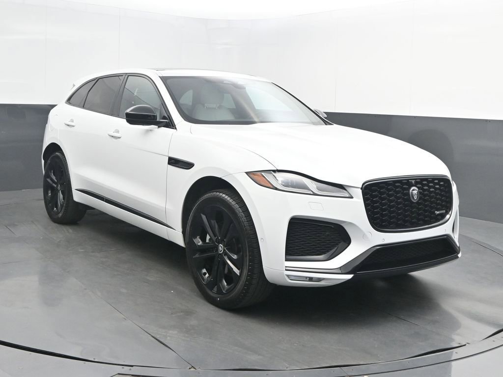 Certified 2025 Jaguar F-PACE R-Dynamic S image 9