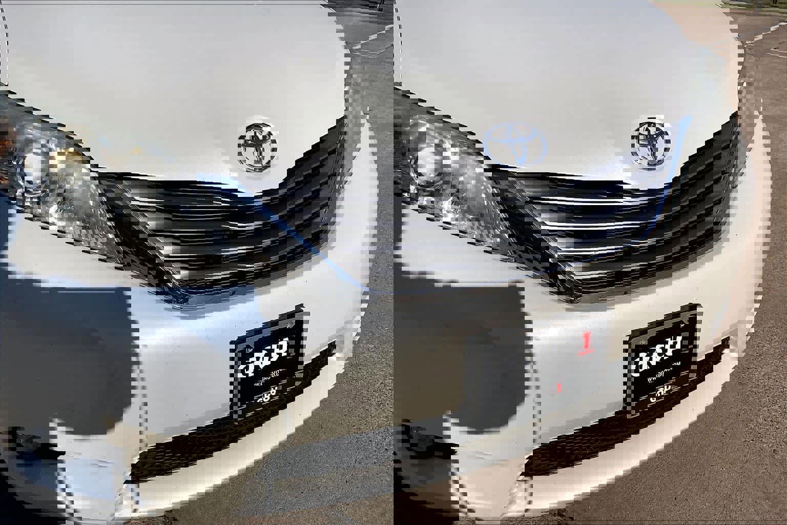 Used 2017 Toyota Sienna XLE image 26