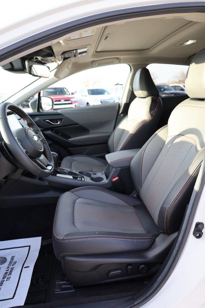 Used 2025 Subaru Crosstrek 2.5i Limited w/ Popular Package #3A image 13