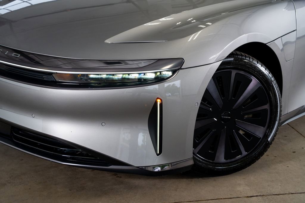Used 2024 Lucid Air Pure RWD image 3