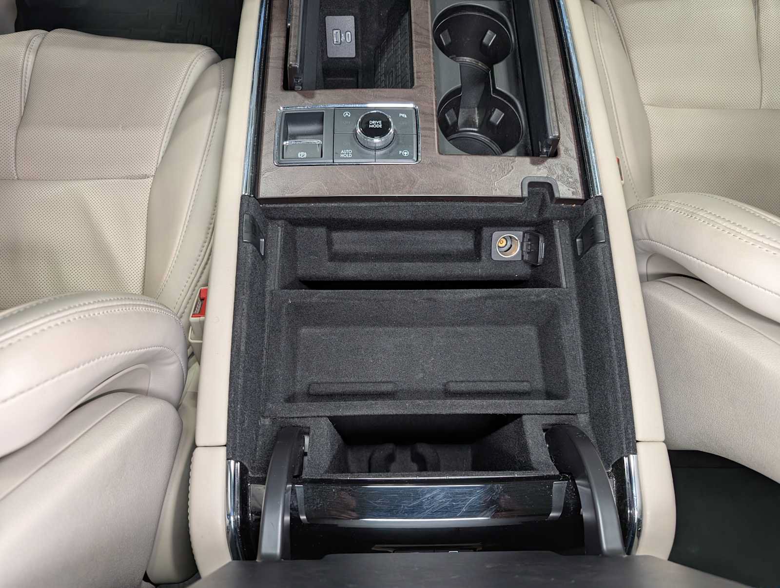 Used 2020 Lincoln Navigator Reserve w/ Luxury Package AWD/4WD image 22