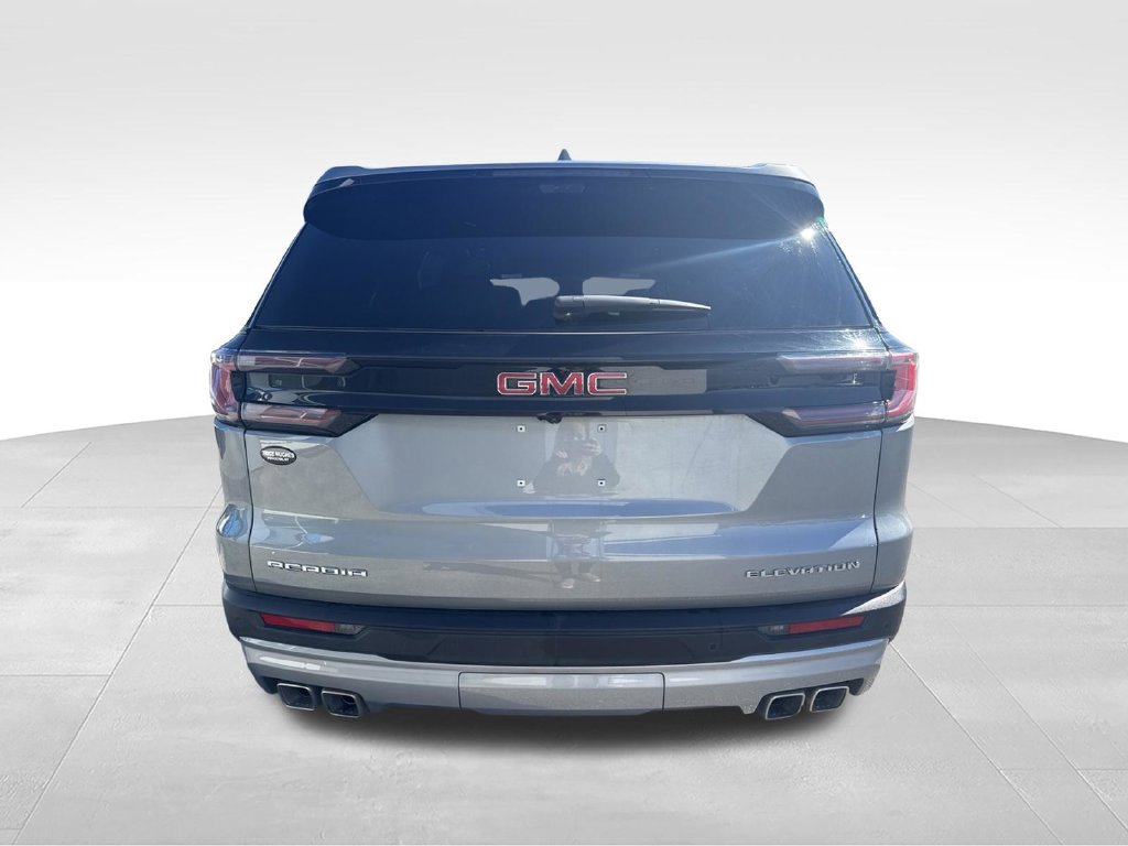Used 2026 GMC Acadia Elevation w/ Elevation Premium Package FWD image 7