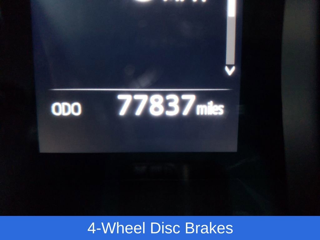 Used 2023 Toyota Camry SE image 19