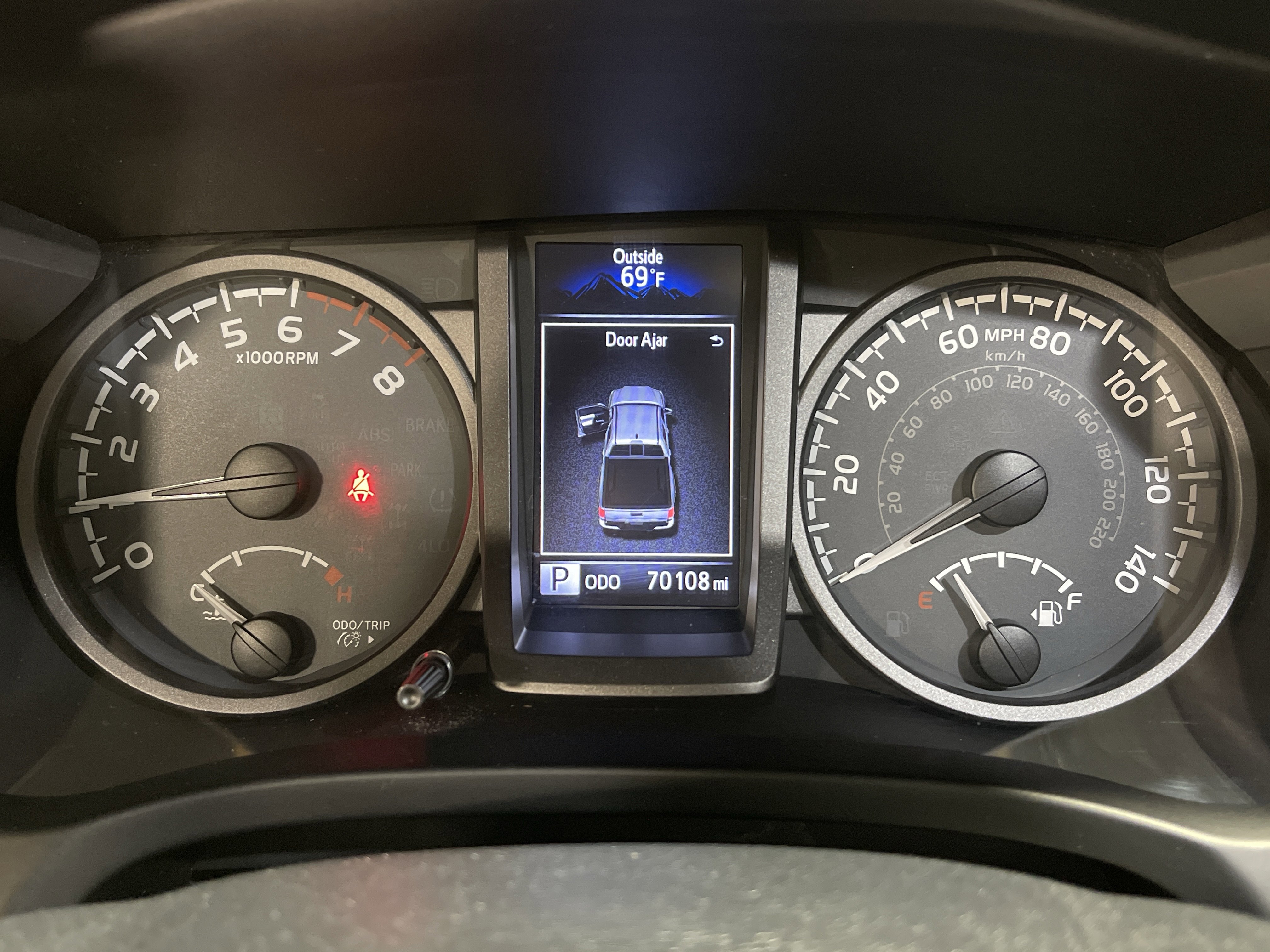 Used 2016 Toyota Tacoma TRD Off-Road image 23