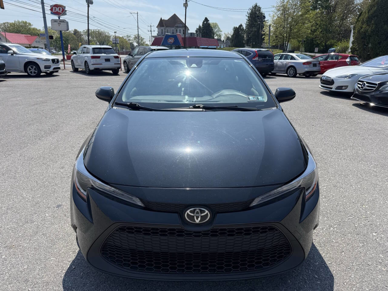 Used 2021 Toyota Corolla LE w/ Carpet Mat Package (TMS) FWD image 2