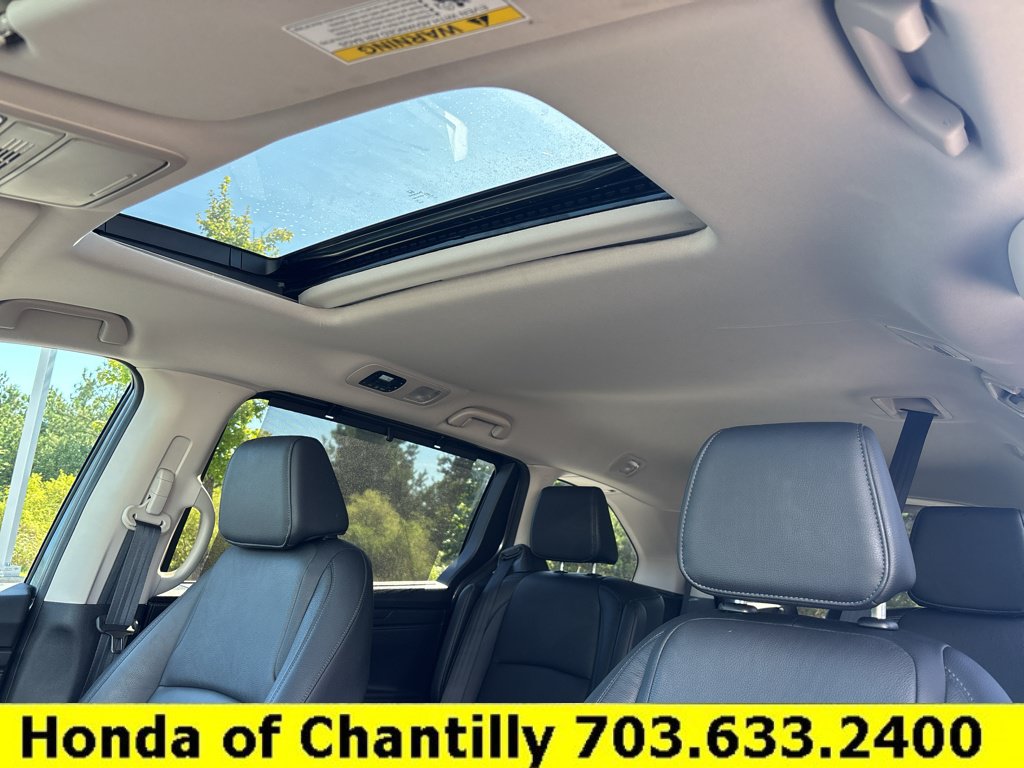 Certified 2025 Honda Odyssey EX-L image 21