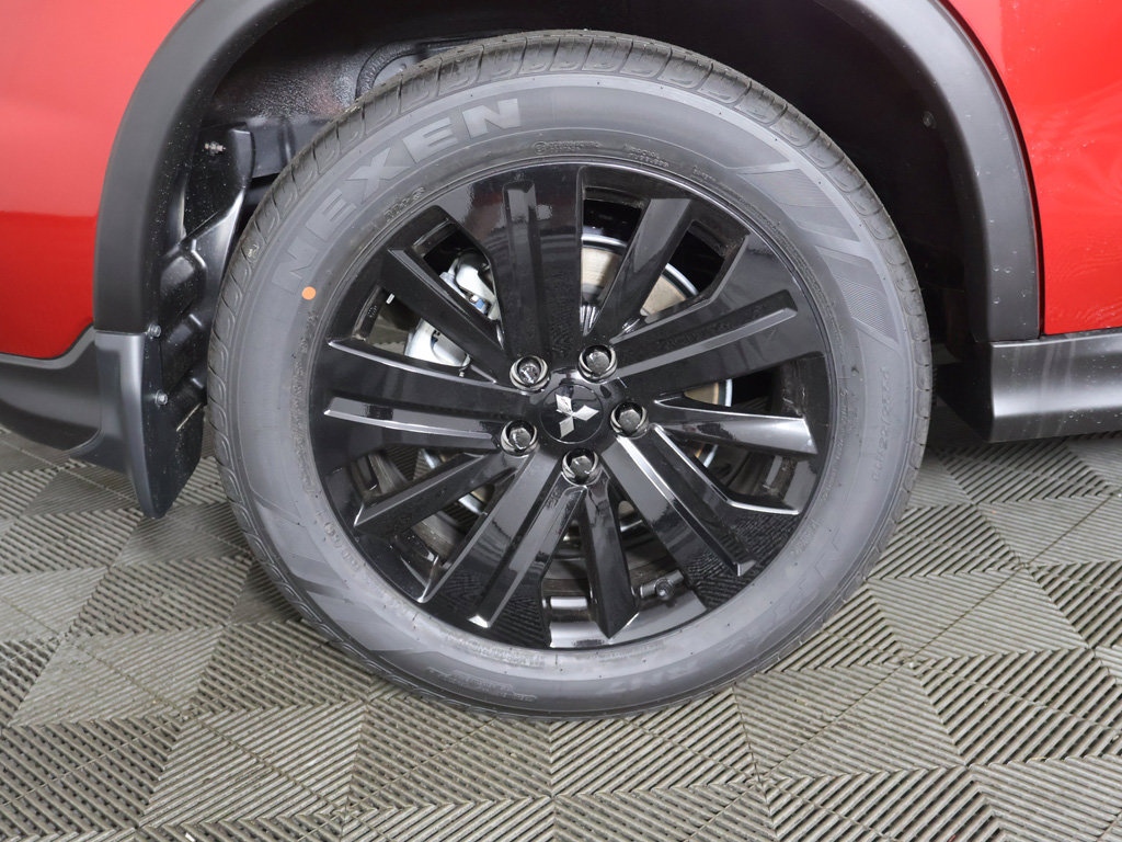 New 2027 Mitsubishi Outlander Sport LE FWD image 17