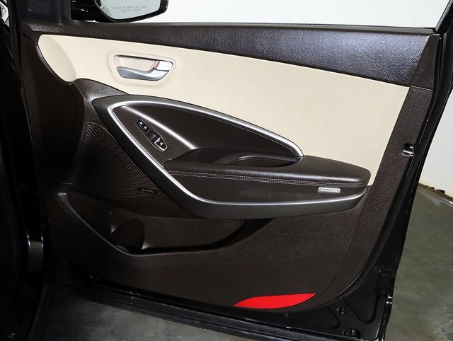 Used 2017 Hyundai Santa Fe SE Ultimate w/ Cargo Package image 34