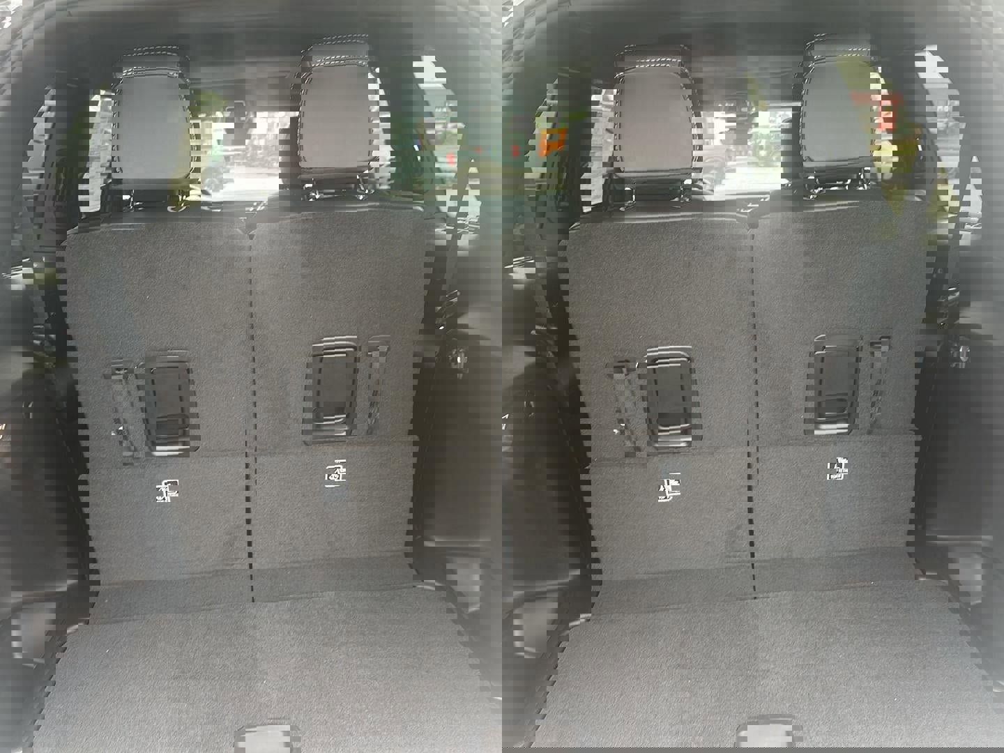 New 2025 Jeep Grand Cherokee L Altitude image 10