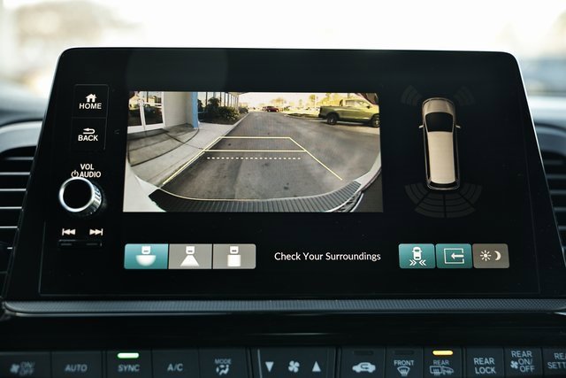 Certified 2025 Honda Odyssey Touring image 36