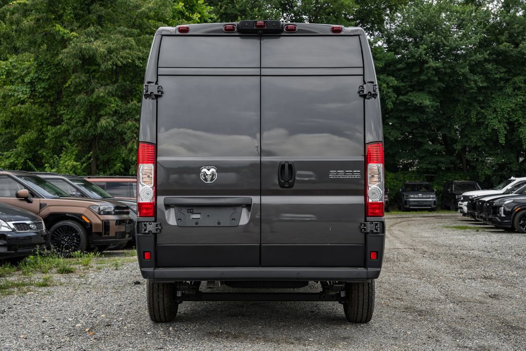New 2025 RAM ProMaster 3500 w/ Quick Order Package 22G SLT image 5