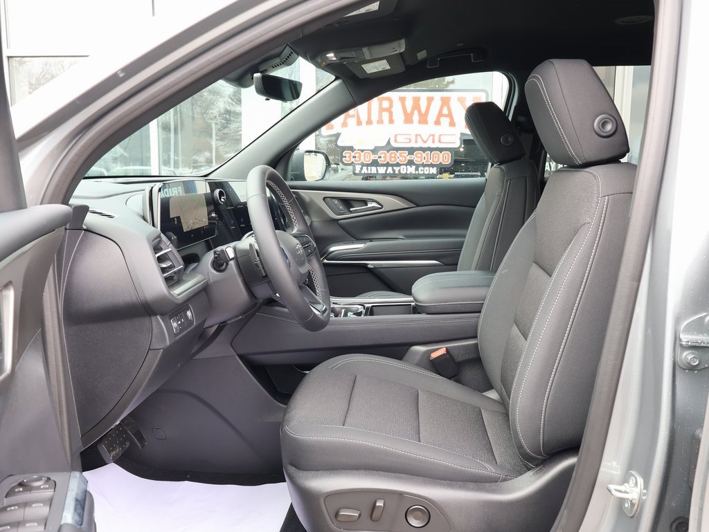 New 2026 Chevrolet Traverse LT image 12