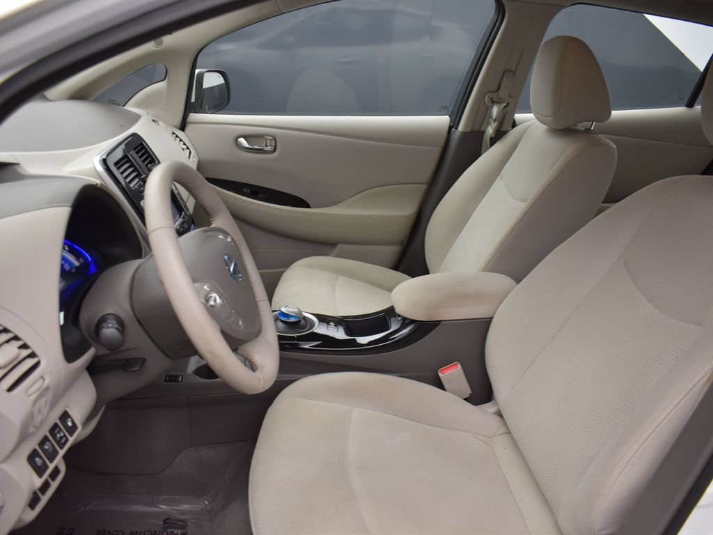 Used 2017 Nissan Leaf SV FWD image 12