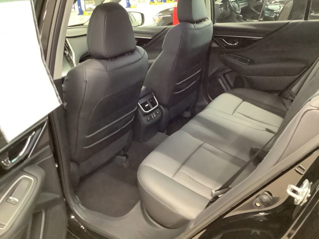 Used 2025 Subaru Legacy Limited AWD/4WD image 12