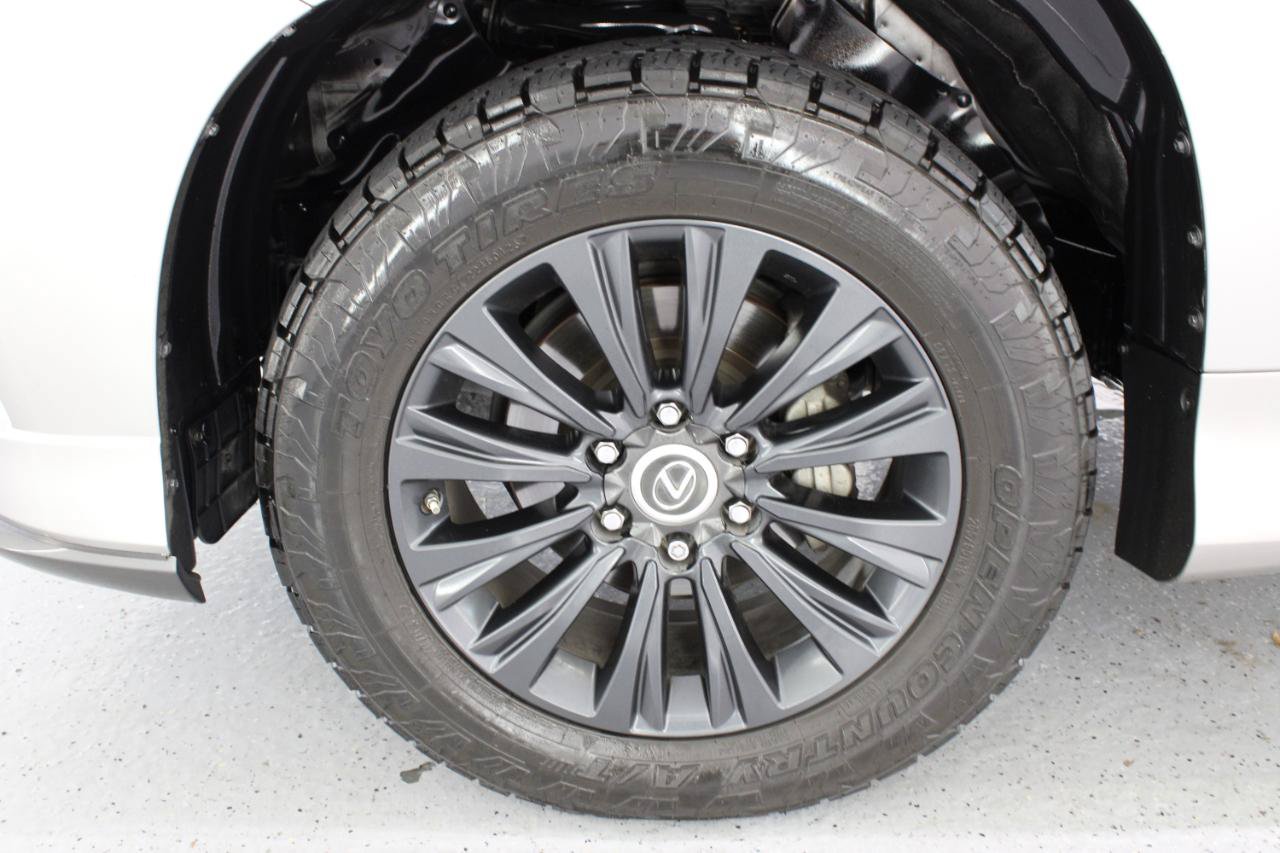 Used 2022 Lexus GX 460 Premium w/ Accessory Package AWD/4WD image 85