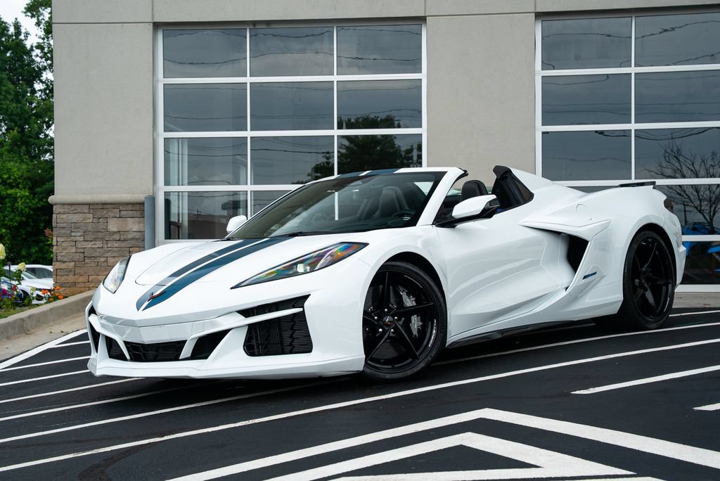 Used 2024 Chevrolet Corvette E-Ray AWD/4WD image 2
