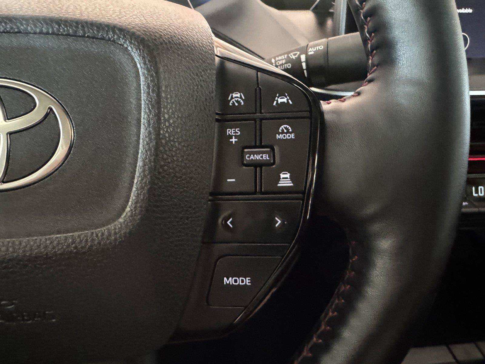 Used 2026 Toyota Prius Plug-In Hybrid FWD image 19
