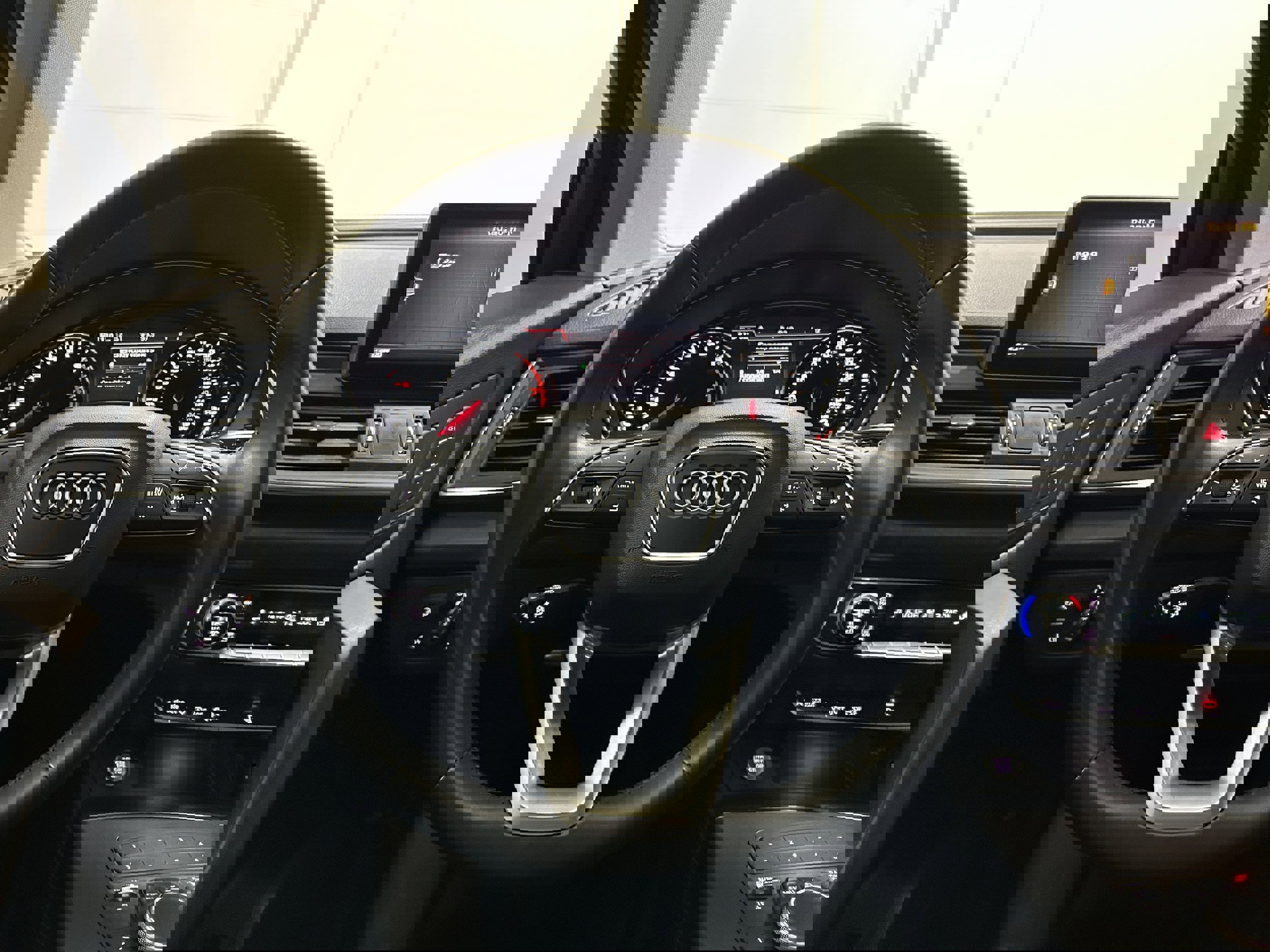 Used 2020 Audi Q5 2.0T Premium w/ Convenience Package image 13